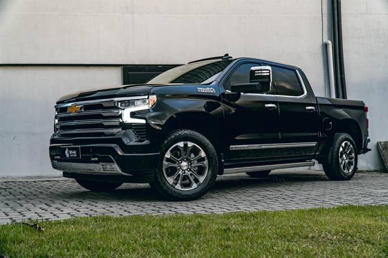 CHEVROLET SILVERADO 5.3 V8 GASOLINA 1500 HIGH COUNTRY 4X4 AUTOMÁTICO